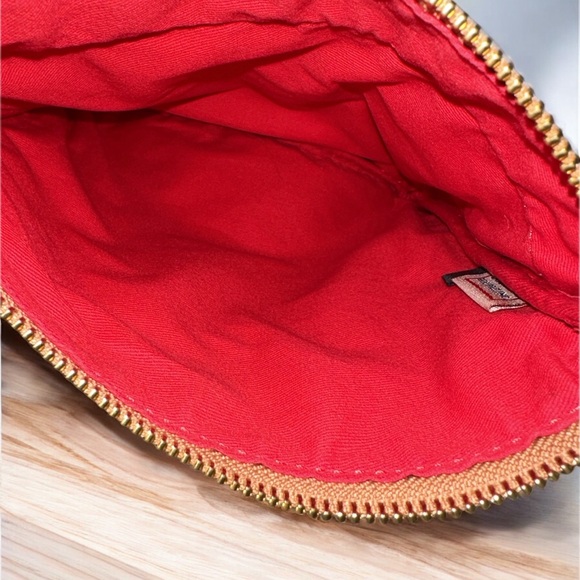 DOONEY & BOURKE Penrose Triple Zip Crossbody Leather Crossbody Bag EUC - Picture 4 of 6